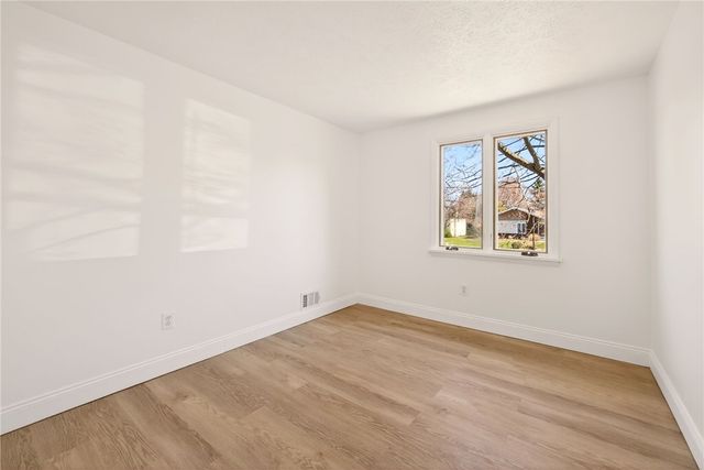 19 Chimney Hill Road, Greece, NY 14612