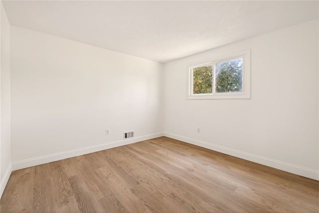 19 Chimney Hill Road, Greece, NY 14612