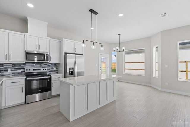 2305 N Gaytan Avenue, Edinburg, TX 78542