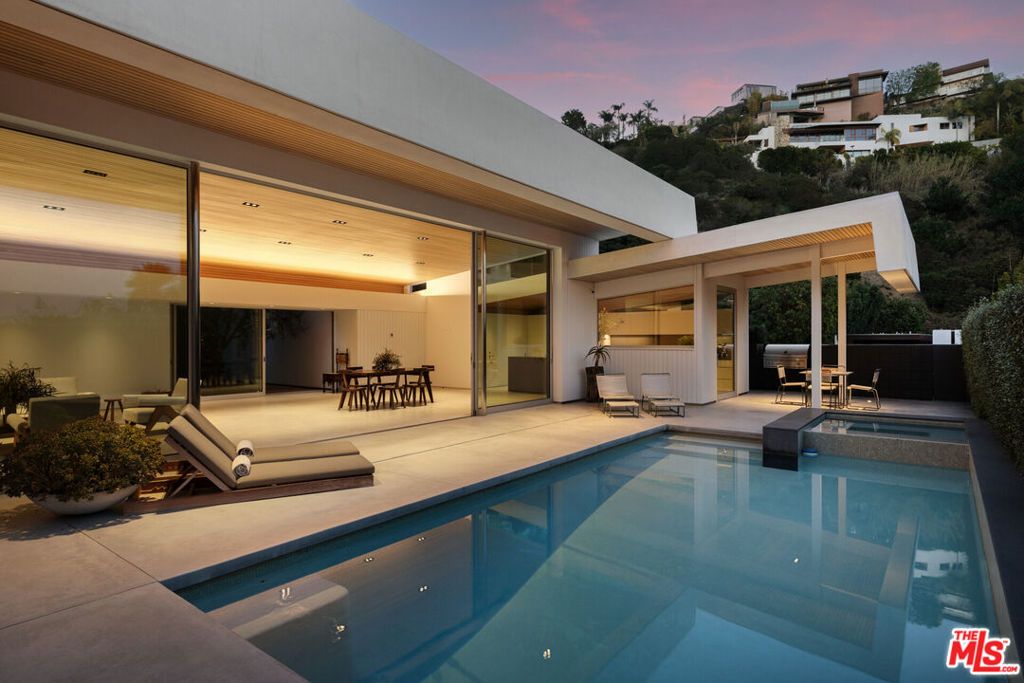 property-img