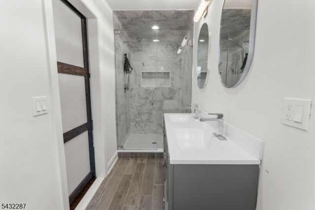 3 Hoffman Ct, Morris Twp., NJ 07960