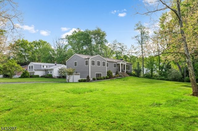 3 Hoffman Ct, Morris Twp., NJ 07960