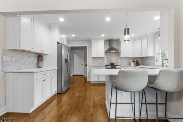 3 Hoffman Ct, Morris Twp., NJ 07960