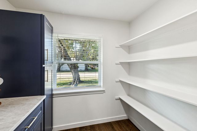 5509 Enchanted Lane, Dallas, TX 75227