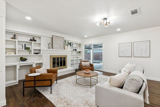 5509 Enchanted Lane, Dallas, TX 75227