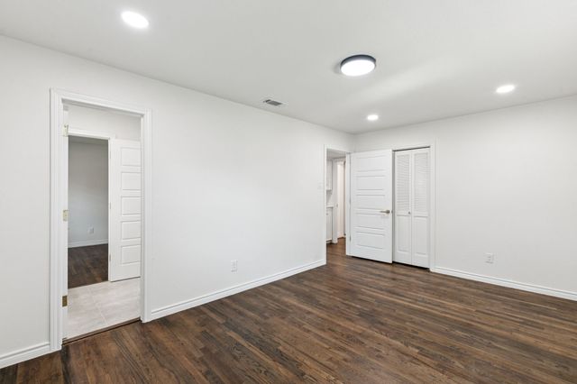 5509 Enchanted Lane, Dallas, TX 75227