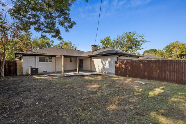 5509 Enchanted Lane, Dallas, TX 75227