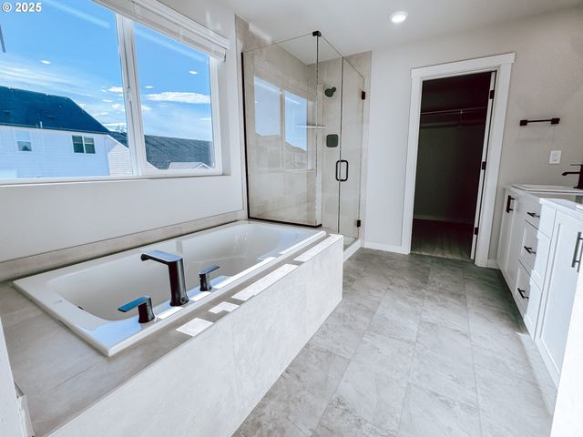 2508 S 4th Dr, Ridgefield, WA 98642