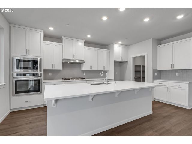 2508 S 4th Dr, Ridgefield, WA 98642