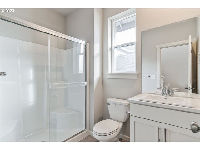 2508 S 4th Dr, Ridgefield, WA 98642