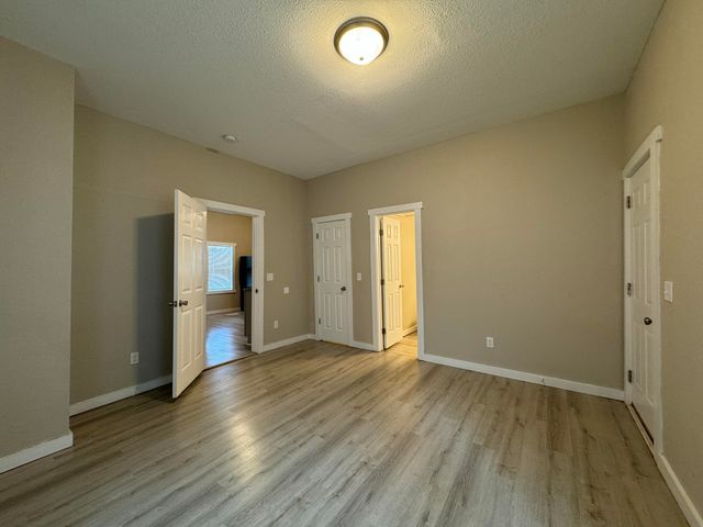 924 W College Street, Springfield, MO 65806