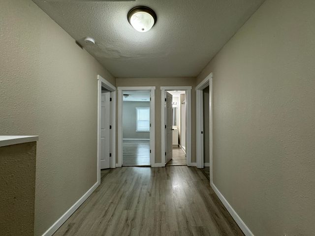 924 W College Street, Springfield, MO 65806