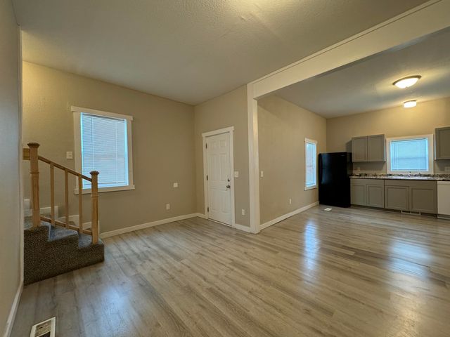 924 W College Street, Springfield, MO 65806