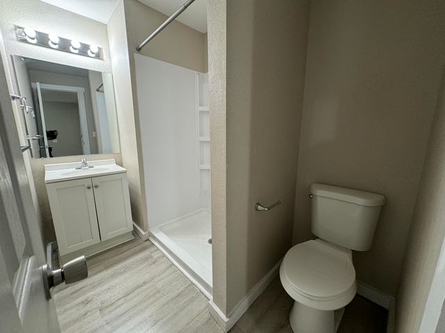 924 W College Street, Springfield, MO 65806