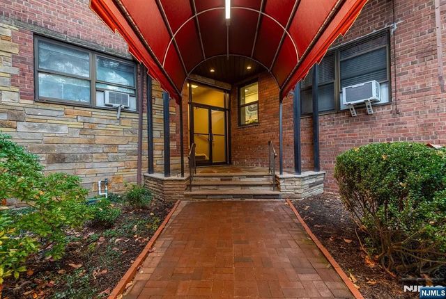 130 Orient Way 3D, Rutherford, NJ 07070