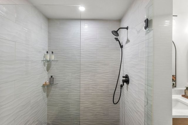 134 Court St 7, Plymouth, MA 02360