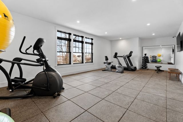 134 Court St 7, Plymouth, MA 02360