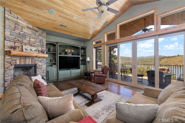 39828 Granite Ridge Lane, Bass Lake, CA 93604