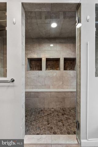 13142 NEW PARKLAND DR, Herndon, VA 20171