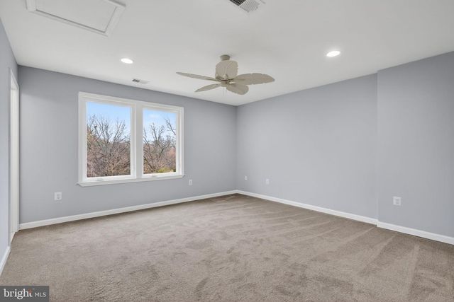 13142 NEW PARKLAND DR, Herndon, VA 20171