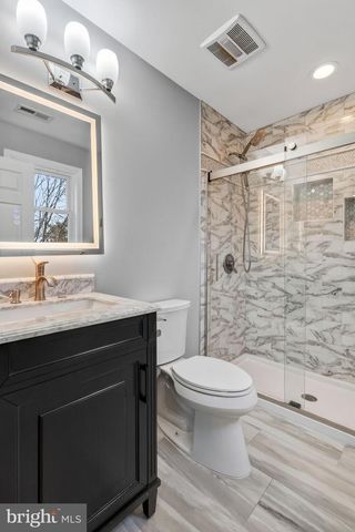 13142 NEW PARKLAND DR, Herndon, VA 20171