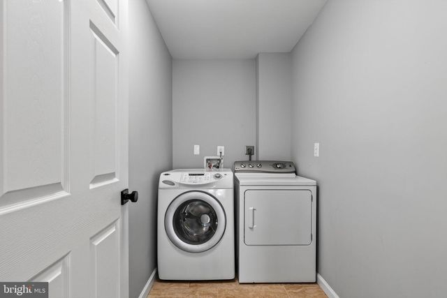 13142 NEW PARKLAND DR, Herndon, VA 20171