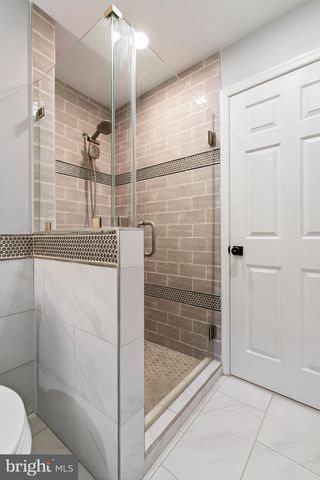 13142 NEW PARKLAND DR, Herndon, VA 20171