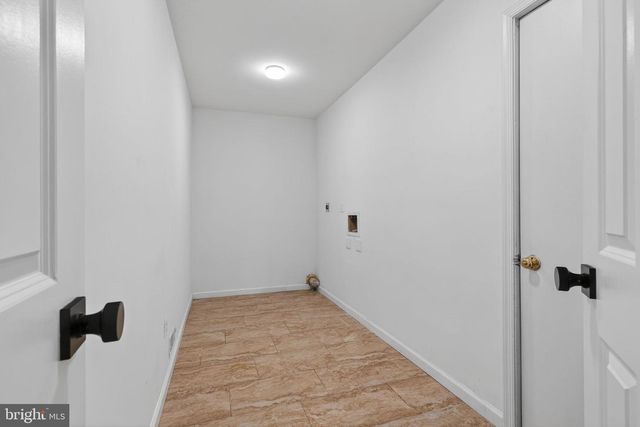 13142 NEW PARKLAND DR, Herndon, VA 20171