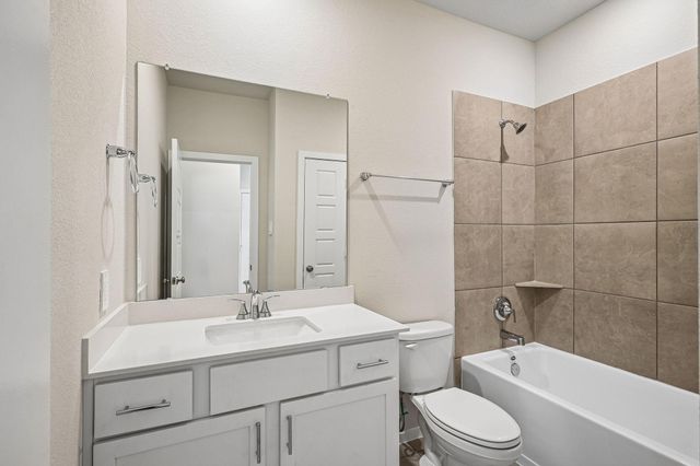 17215 Remington Meadows Street, Waller, TX 77484