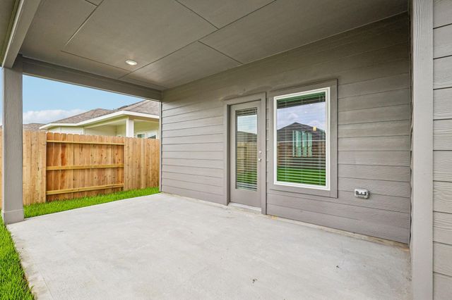 17215 Remington Meadows Street, Waller, TX 77484
