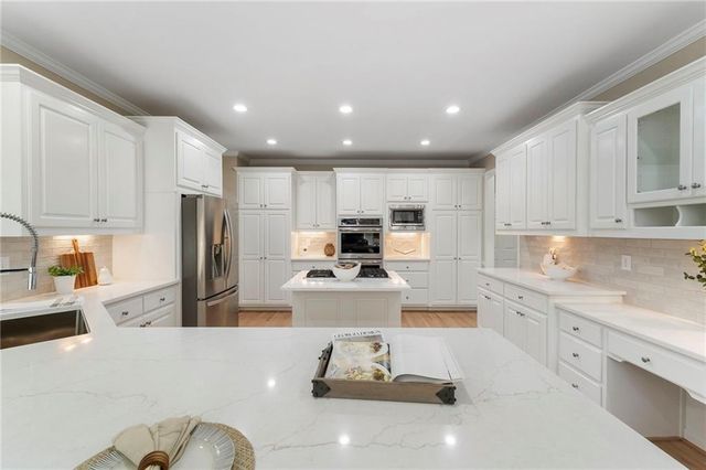 9615 Autry Falls Drive, Johns Creek, GA 30022