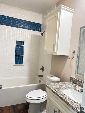 1104 W Park, Tyler, TX 75702