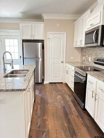 1104 W Park, Tyler, TX 75702