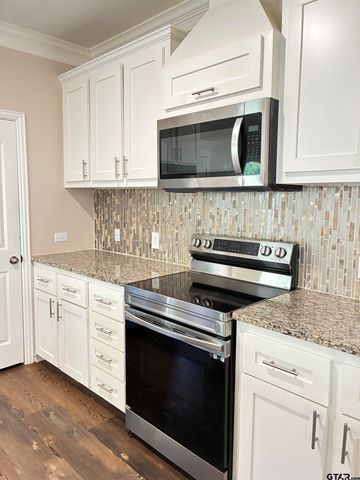 1104 W Park, Tyler, TX 75702