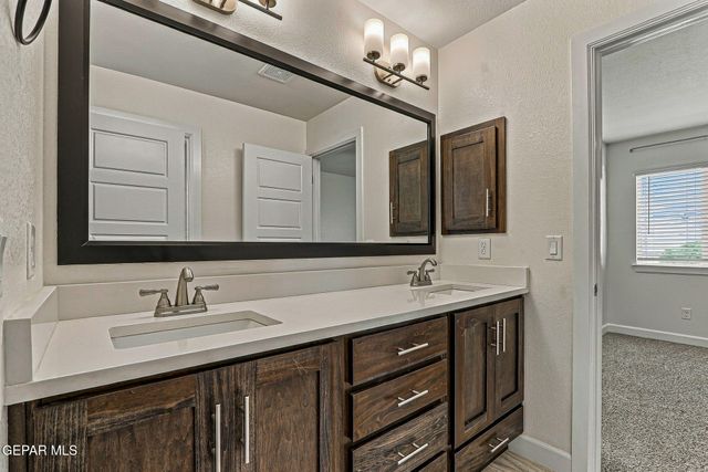 13047 CLEETHORPES, El Paso, TX 79928