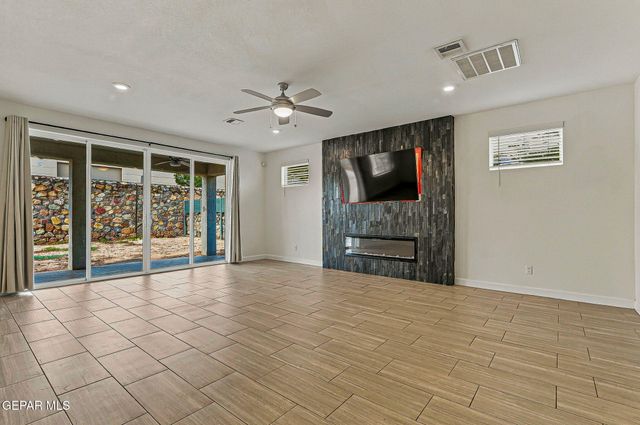 13047 CLEETHORPES, El Paso, TX 79928