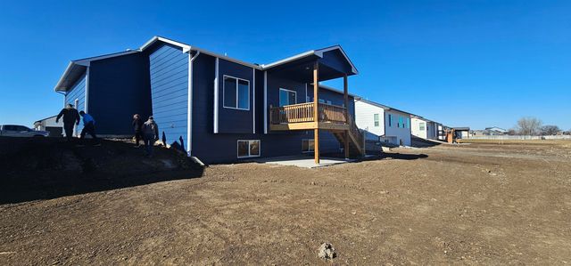 1906 S Lynnrae St, Wichita, KS 67207