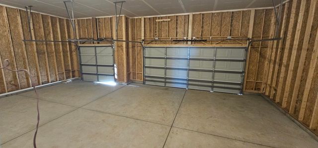 1906 S Lynnrae St, Wichita, KS 67207