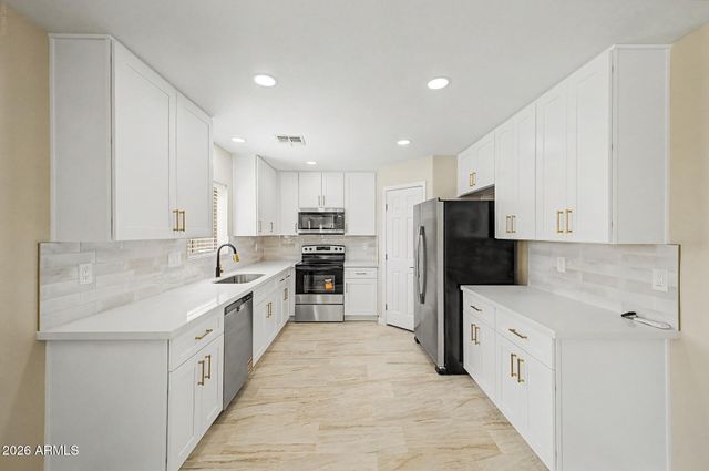 38550 N LA GRANGE Lane, San Tan Valley, AZ 85140