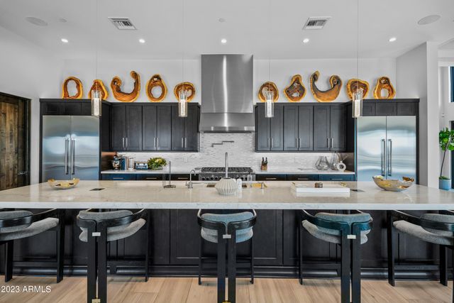 7450 E CONTINENTAL MOUNTAIN ESTATES Drive 6, Cave Creek, AZ 85331