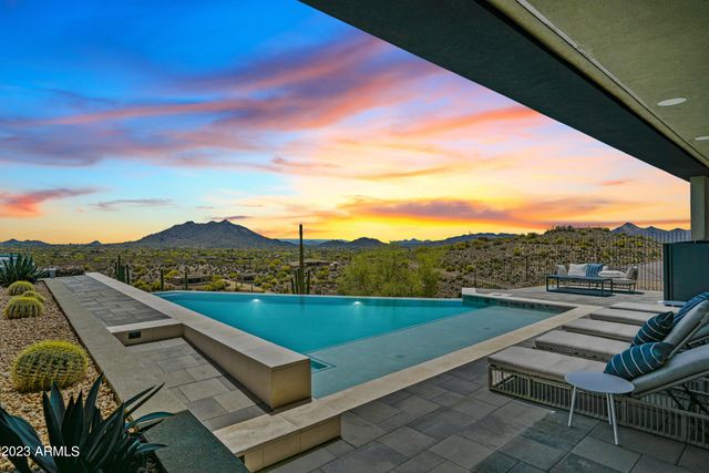 7450 E CONTINENTAL MOUNTAIN ESTATES Drive 6, Cave Creek, AZ 85331