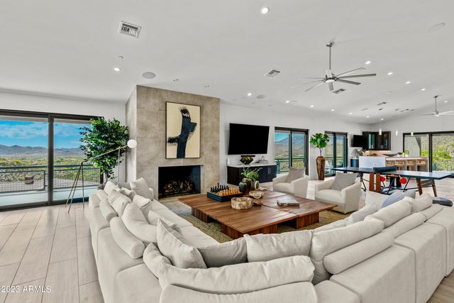 7450 E CONTINENTAL MOUNTAIN ESTATES Drive 6, Cave Creek, AZ 85331