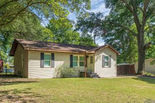 815 Fairway Dr., Longview, TX 75604