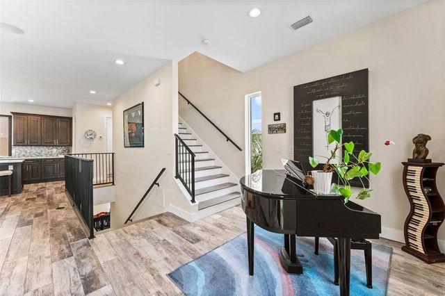 4910 W MCELROY AVENUE 6, Tampa, FL 33611