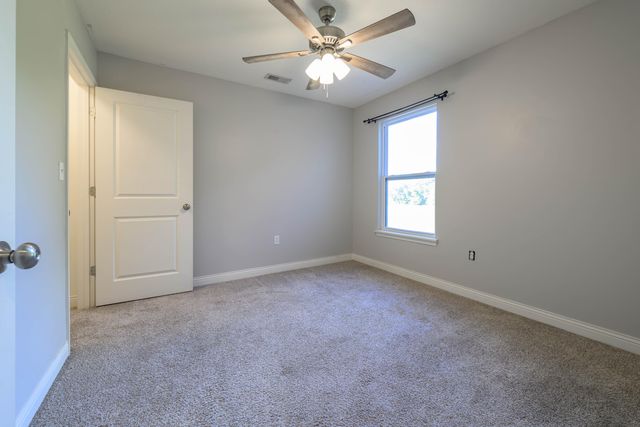 6170 S HUMMINGBIRD LN, Columbia, MO 65201