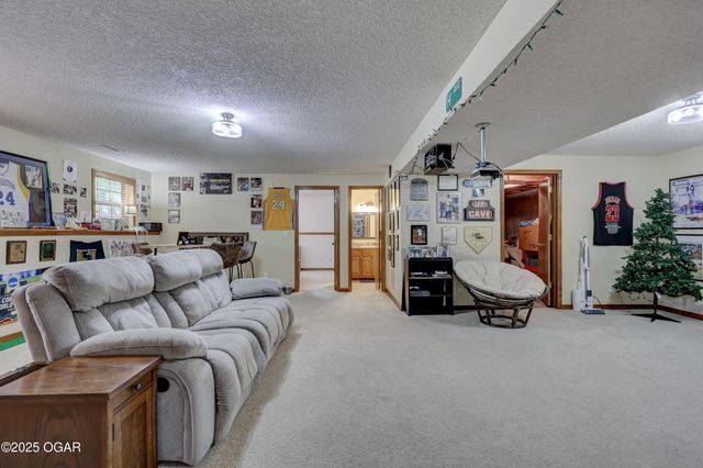 3630 Bakers Branch Drive, Joplin, MO 64801