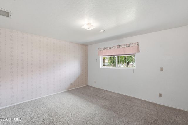 7909 W Country Gables Drive, Peoria, AZ 85381