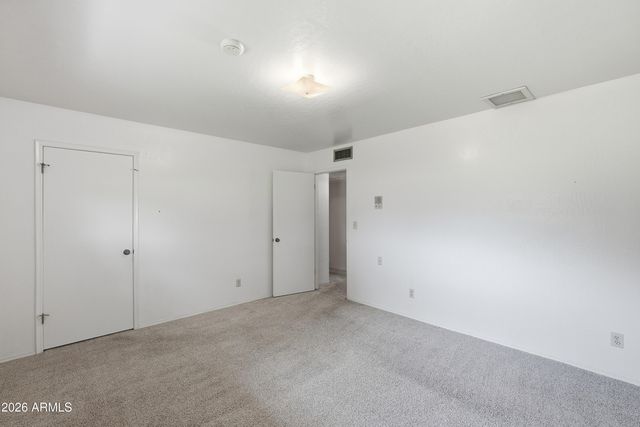 7909 W Country Gables Drive, Peoria, AZ 85381