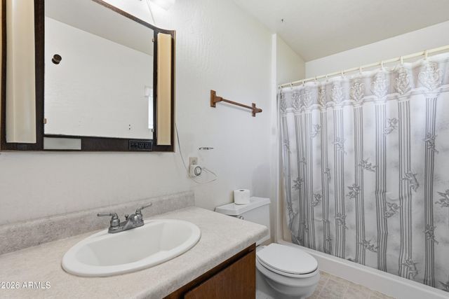 7909 W Country Gables Drive, Peoria, AZ 85381