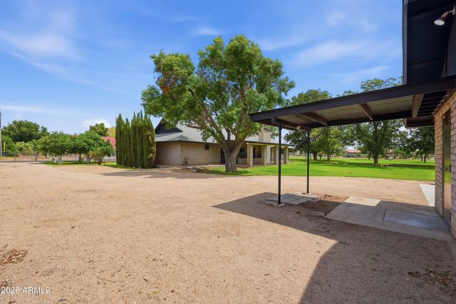 7909 W Country Gables Drive, Peoria, AZ 85381